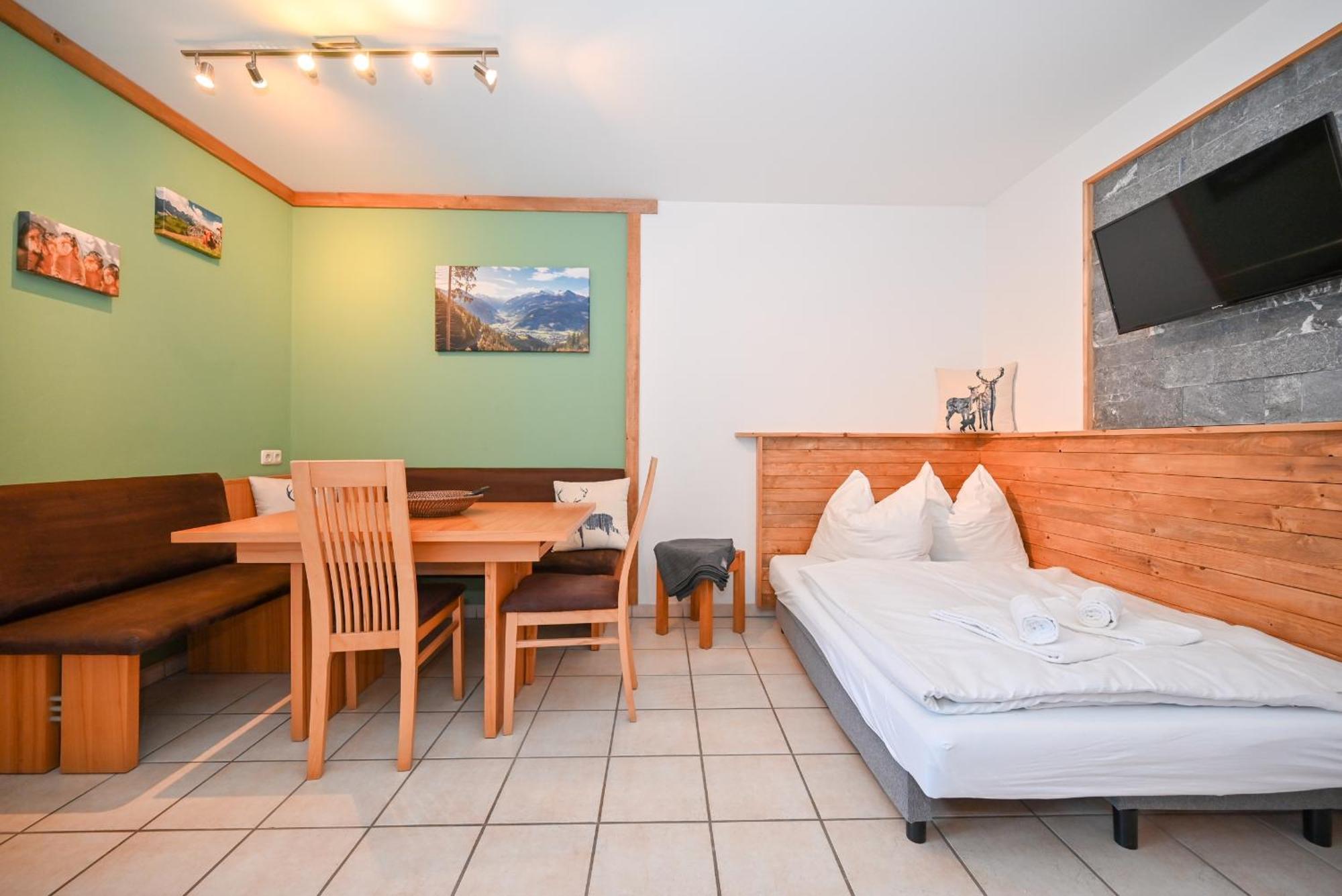Panorama Apartments Bruck By All In One Apartments Bruck an der Grossglocknerstrasse Exterior photo